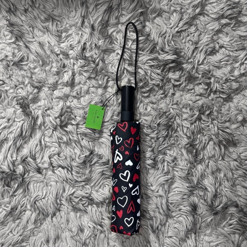 NWT Kate Spade Scribble Hearts Travel Umbrella